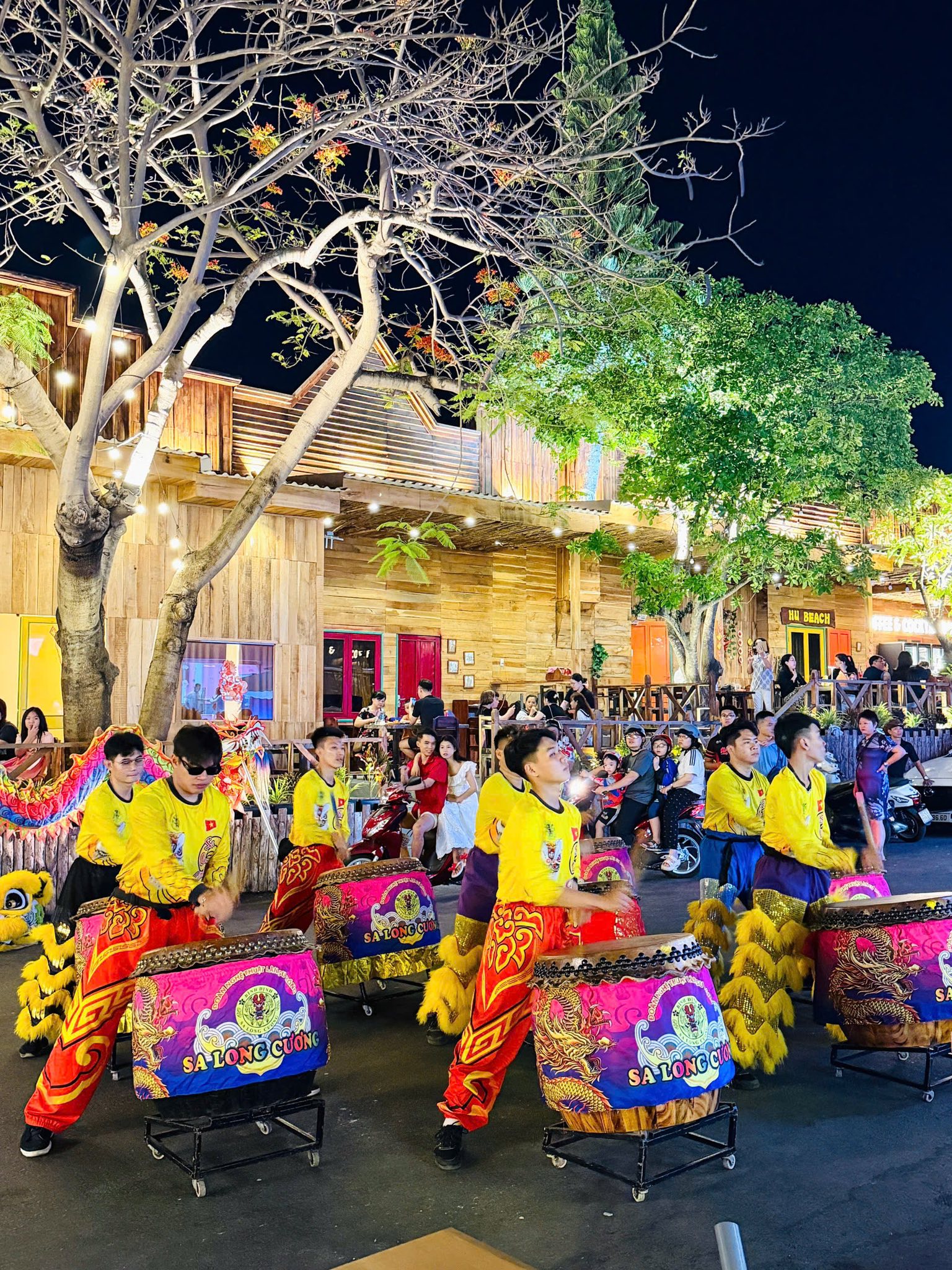 Chợ Đêm